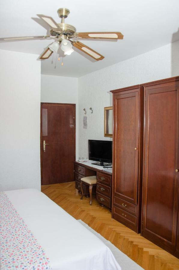 Guesthouse Ruza سينج المظهر الخارجي الصورة
